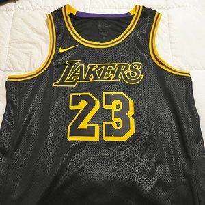 LAKERS JERSEY